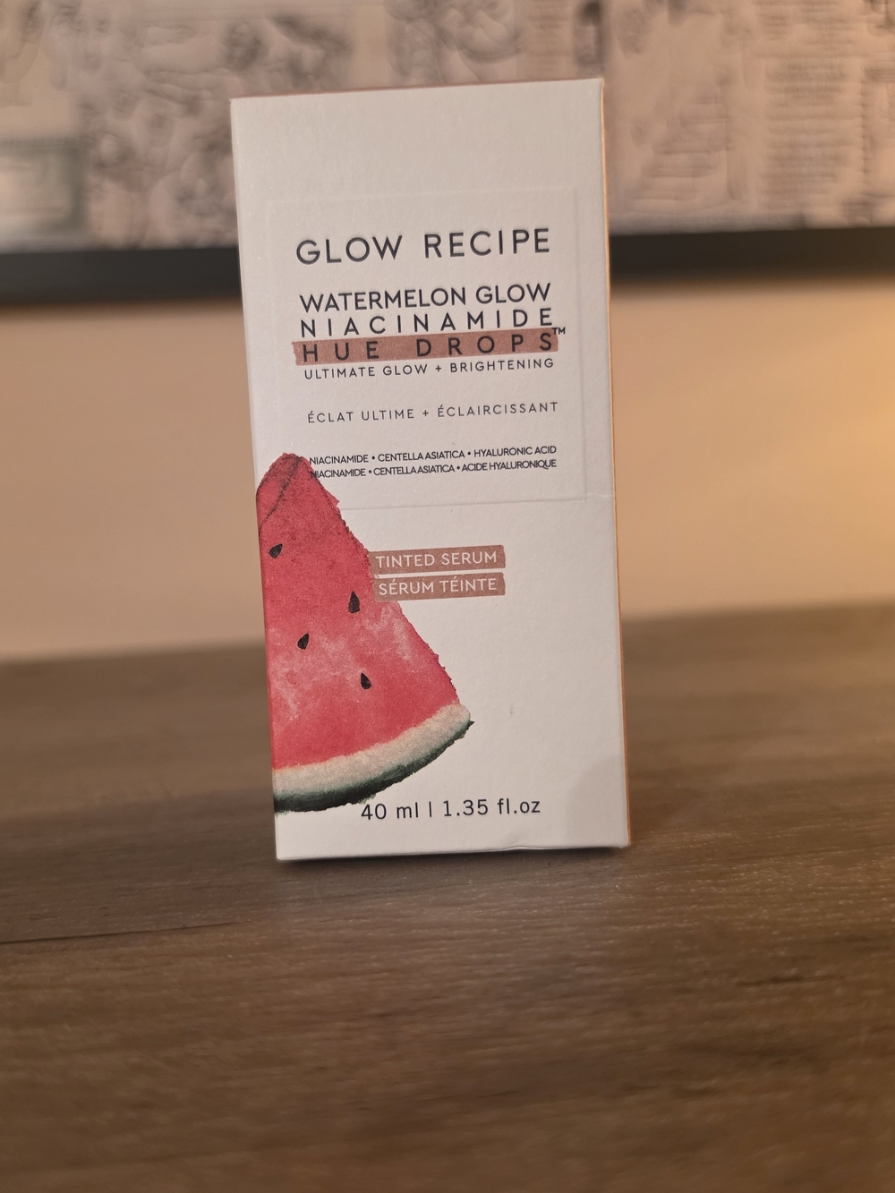 Glow Recipe Watermelon Glow Niacinamide Hue Drops - White & Pink Packaging